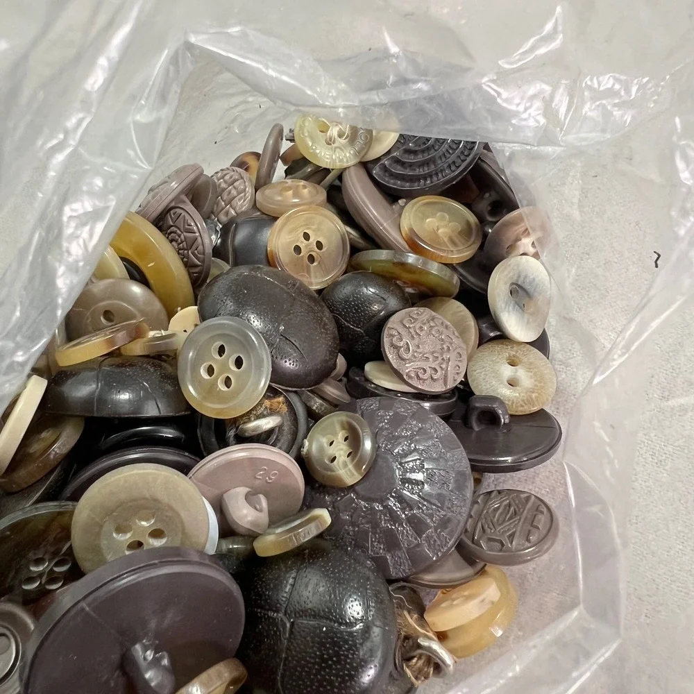 3 Lbs Vintage Button Lot Color Sorted Estate Find 1930s-Modern Bulk Sewing Craft